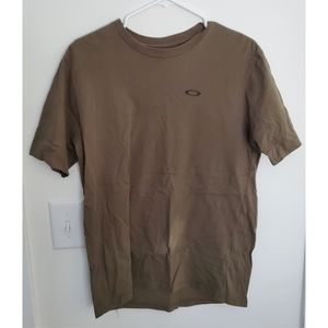 Oakley T-shirt